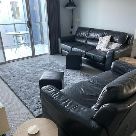 Unit 9 Bellevue Apartment Лейкс Ентранс Екстериор снимка