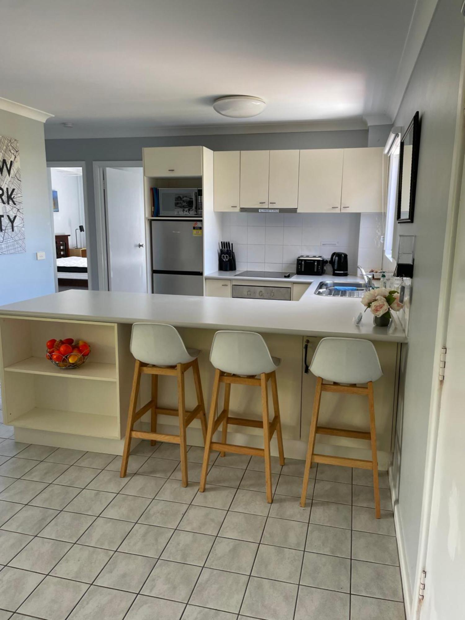 Unit 9 Bellevue Apartment Лейкс Ентранс Екстериор снимка