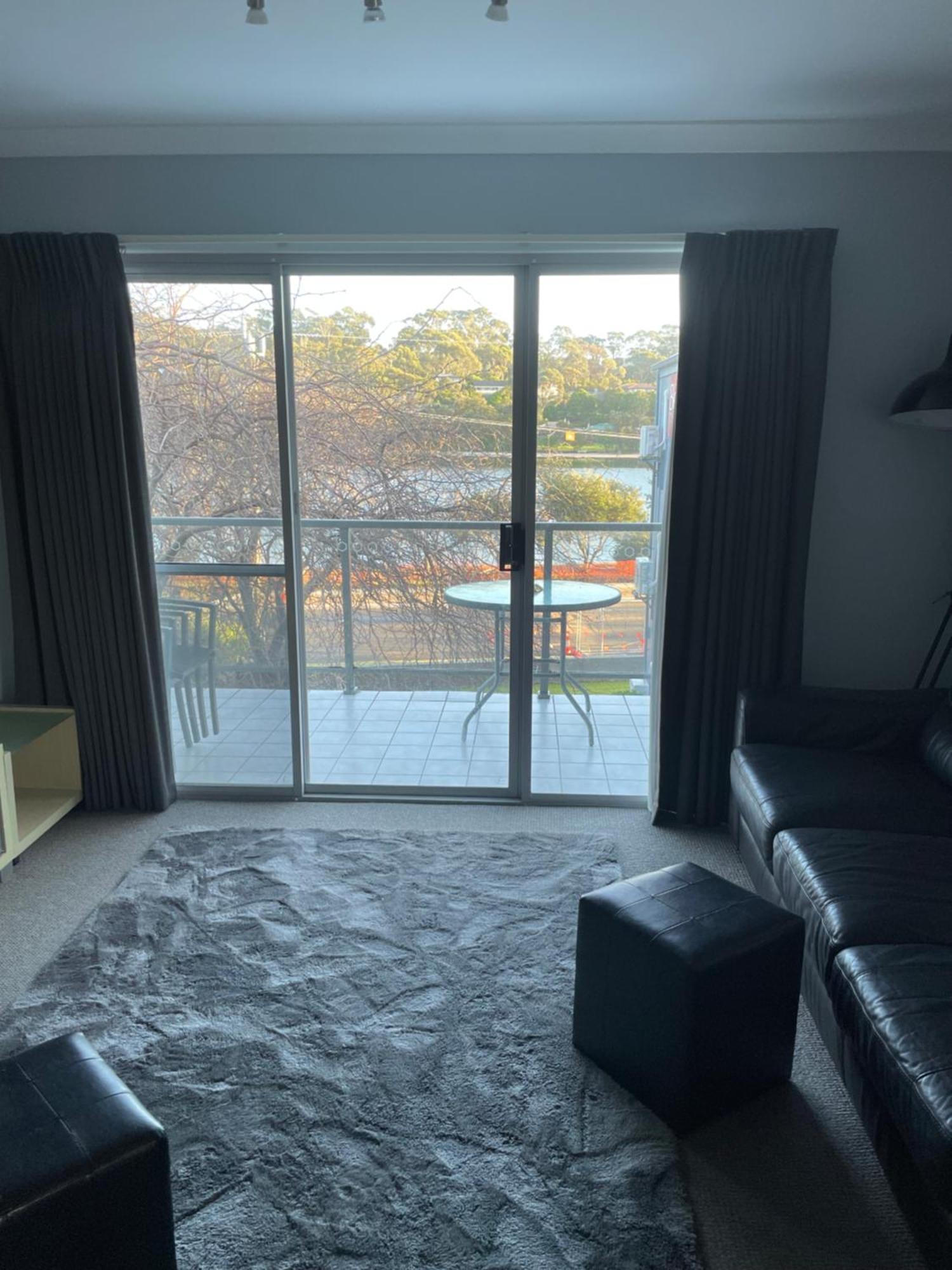 Unit 9 Bellevue Apartment Лейкс Ентранс Екстериор снимка