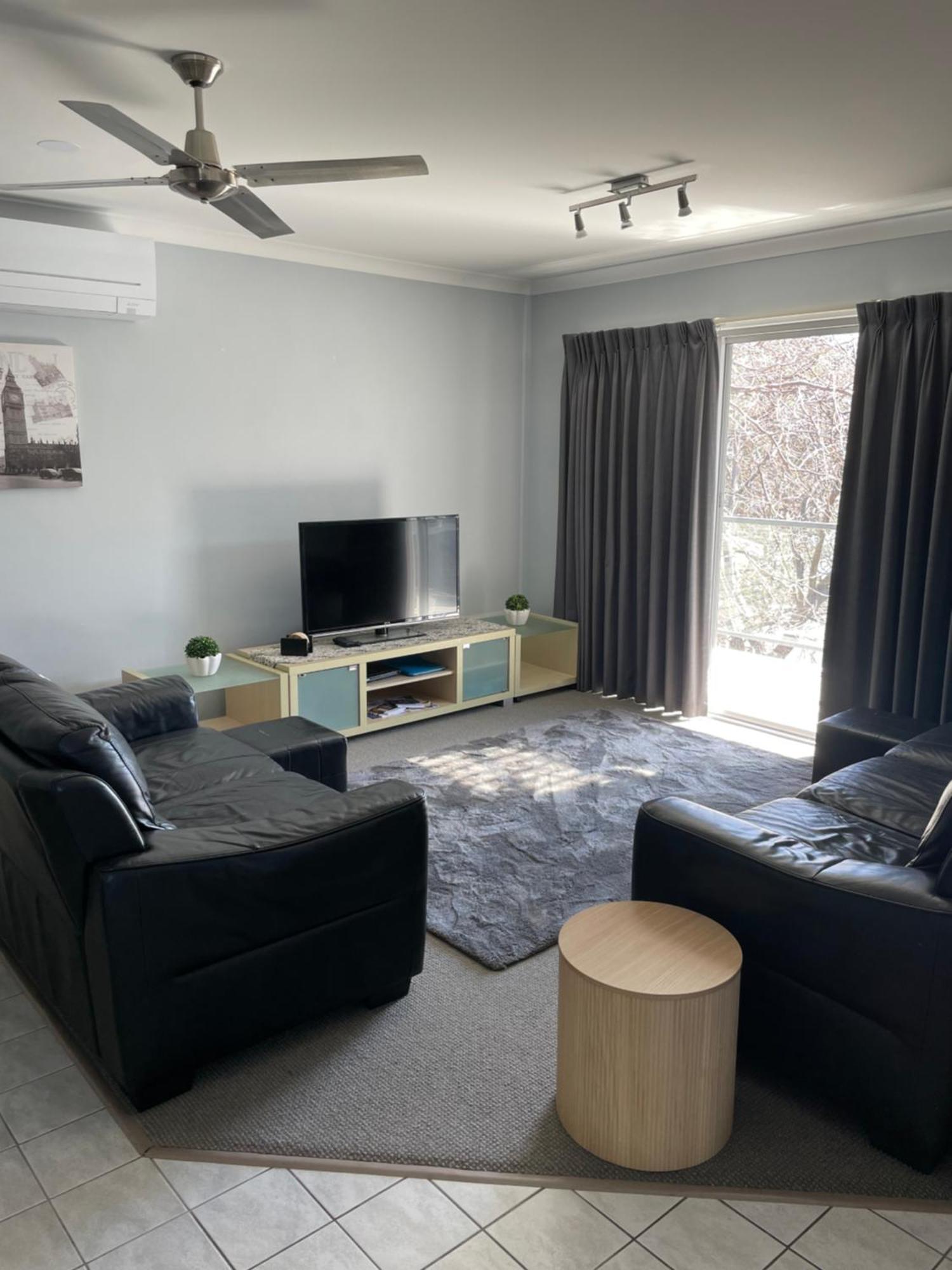 Unit 9 Bellevue Apartment Лейкс Ентранс Екстериор снимка